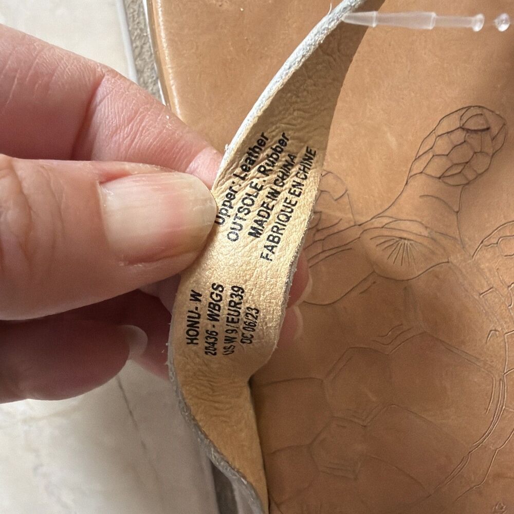Women's OLUKAI Honu Leather Upper  Thong Sandals Flip Flops Size 9 - Picture 4 of 16